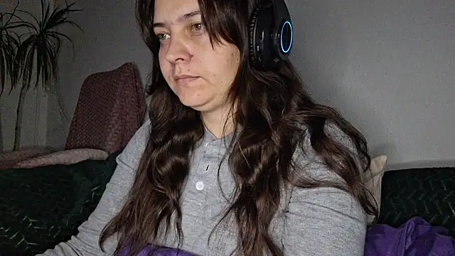 Snapshot of Cyndee_Winter chatting on 29, 10, 2025 Cyndee Winter online show from 29, 10, 2025