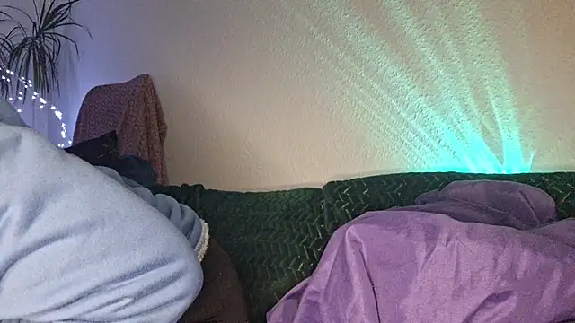 Snapshot of Cyndee_Winter chatting on 13, 11, 2025 Cyndee Winter online show from 13, 11, 2025