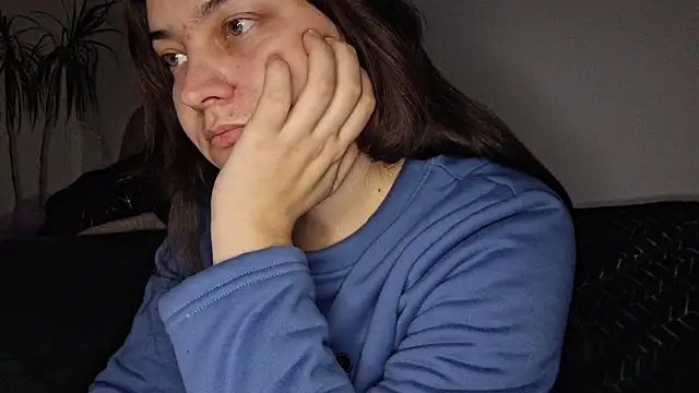 Snapshot of Cyndee_Winter chatting on 17, 11, 2025 Cyndee Winter online show from 17, 11, 2025