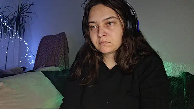 Snapshot of Cyndee_Winter chatting on 29, 11, 2025 Cyndee Winter online show from 29, 11, 2025