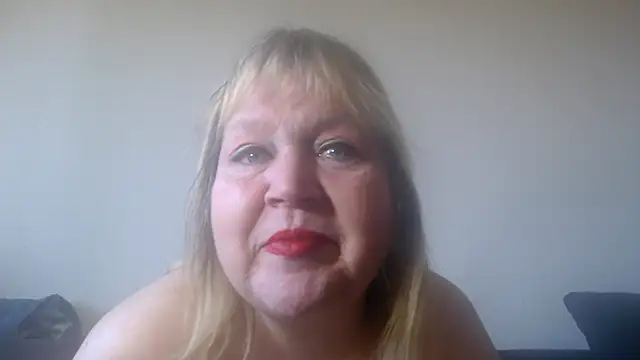 Snapshot of Blasflittchen chatting on 2, 3, 2025 Blasflittchen online show from 2, 3, 2025