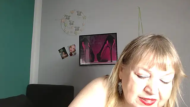 Snapshot of Blasflittchen chatting on 13, 10, 2025 Blasflittchen online show from 13, 10, 2025