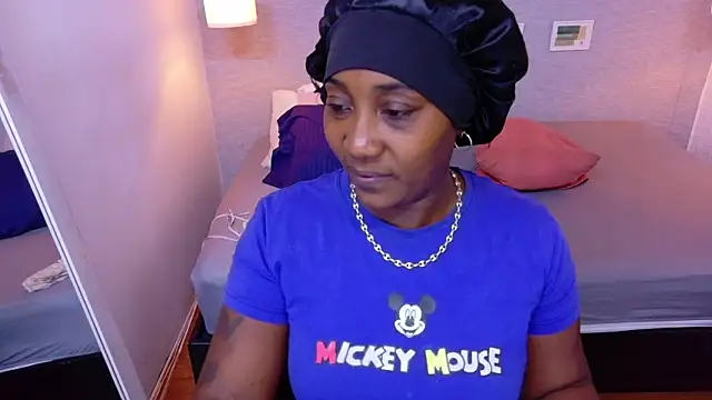 kiara evanss online show from 15, 4, 2026