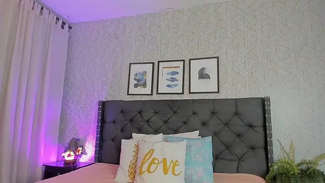 Snapshot of emma__smith1 chatting on 21, 3, 2025 emma smith1 online show from 21, 3, 2025