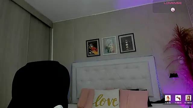 Snapshot of emma__smith1 chatting on 3, 2, 2026 emma smith1 online show from 3, 2, 2026