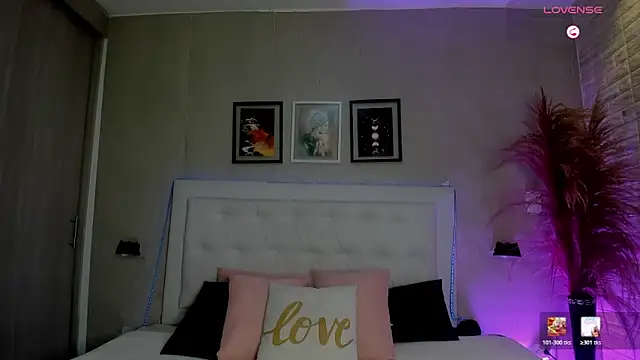 Snapshot of emma__smith1 chatting on 4, 2, 2026 emma smith1 online show from 4, 2, 2026