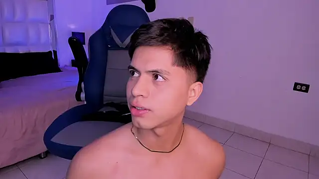 Snapshot of Niicky1_ chatting on 27, 12, 2024 Niicky1  online show from 27, 12, 2024