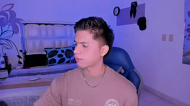 Snapshot of Niicky1_ chatting on 1, 3, 2025 Niicky1  online show from 1, 3, 2025