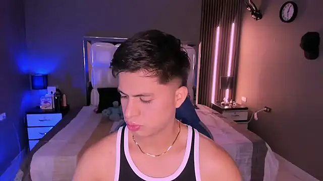 Snapshot of Niicky1_ chatting on 4, 3, 2025 Niicky1  online show from 4, 3, 2025