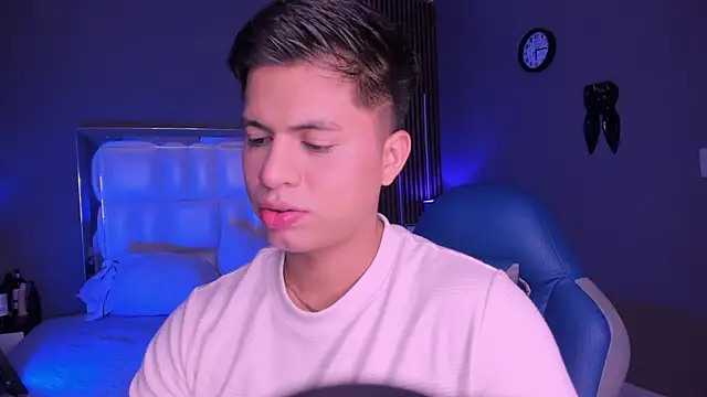 Snapshot of Niicky1_ chatting on 8, 9, 2025 Niicky1  online show from 8, 9, 2025