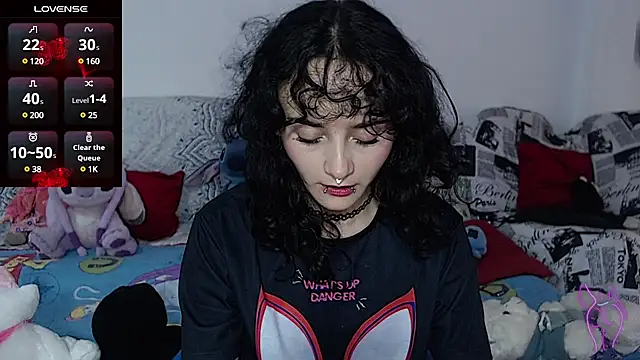 kitty22  online show from 28, 1, 2025