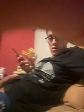 Snapshot of Magicerosxx69 chatting on 10, 10, 2025 Magicerosxx69 online show from 10, 10, 2025