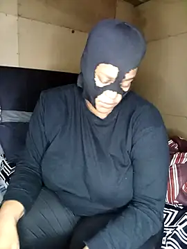 Snapshot of Ngamla123 chatting on 17, 11, 2025 Ngamla123 online show from 17, 11, 2025