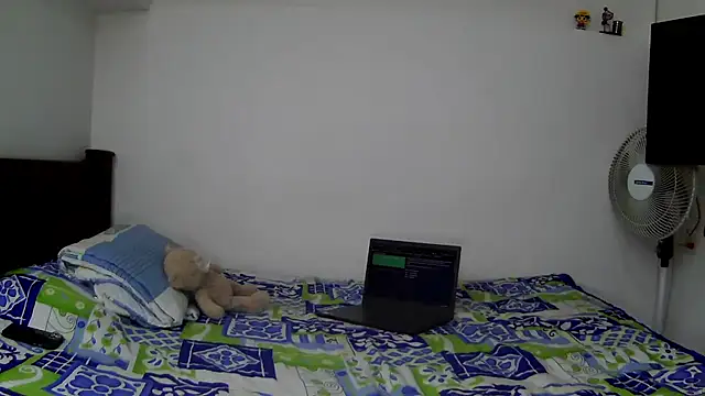 TheKing6ix9ine69 online show from 6, 12, 2024