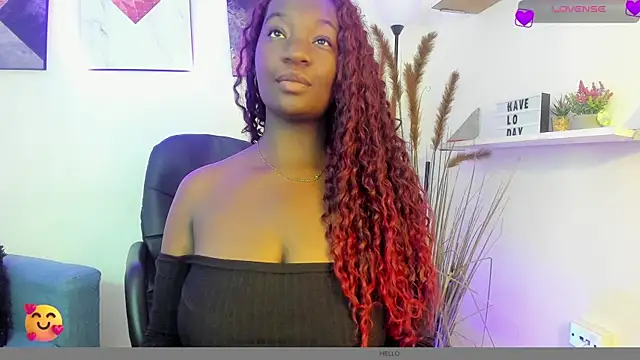 Snapshot of lanna_bx chatting on 6, 2, 2025 lanna bx online show from 6, 2, 2025