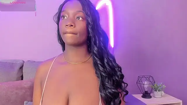 Snapshot of lanna_bx chatting on 10, 10, 2025 lanna bx online show from 10, 10, 2025