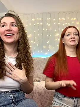 Radiants two online show from 8, 11, 2025