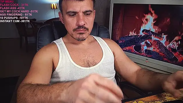 Snapshot of officeman7 chatting on 7, 3, 2025 officeman7 online show from 7, 3, 2025