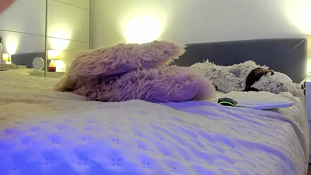 Snapshot of angeloflovee chatting on 21, 10, 2025 angeloflovee online show from 21, 10, 2025