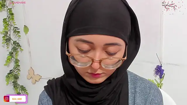 Snapshot of aysel_elid chatting on 8, 10, 2025 aysel elid online show from 8, 10, 2025