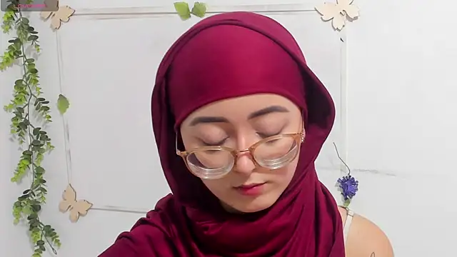 Snapshot of aysel_elid chatting on 26, 10, 2025 aysel elid online show from 26, 10, 2025