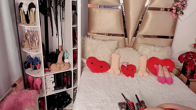 Snapshot of Nikole66_ chatting on 5, 2, 2025 Nikole66 online show from 5, 2, 2025