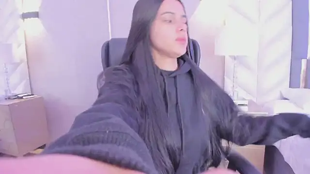 ChloeHarper  online show from 11, 1, 2026