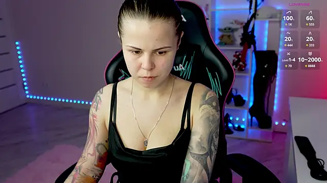 Snapshot of Latex_Kitty chatting on 29, 4, 2026 Latex Kitty online show from 29, 4, 2026
