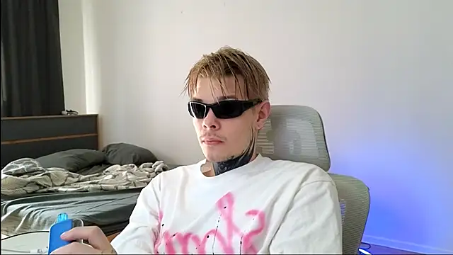 DENIS HERE online show from 18, 5, 2026
