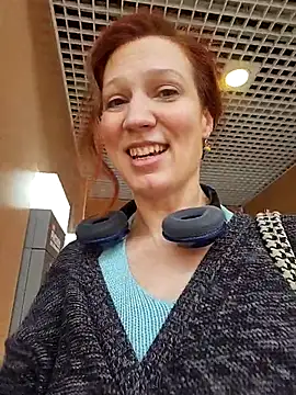 Exhibitionsplit online show from 5, 12, 2025