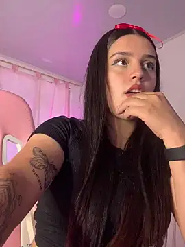 Snapshot of violet-333 chatting on 7, 12, 2024 violet-333 online show from 7, 12, 2024