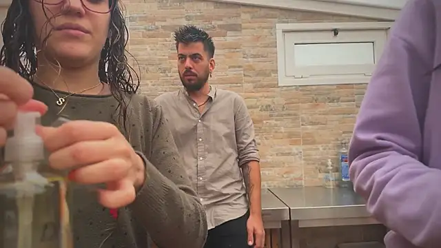 Snapshot of barfantasy chatting on 12, 9, 2025 barfantasy online show from 12, 9, 2025