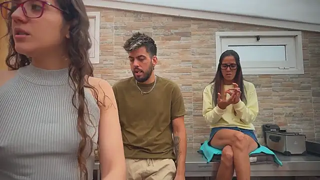 Snapshot of barfantasy chatting on 23, 9, 2025 barfantasy online show from 23, 9, 2025