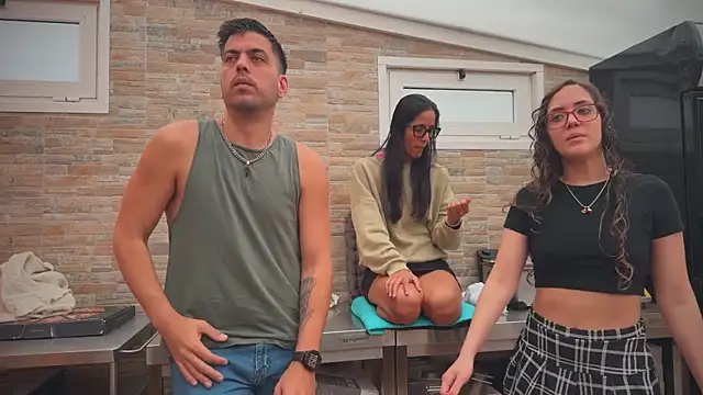 Snapshot of barfantasy chatting on 13, 10, 2025 barfantasy online show from 13, 10, 2025