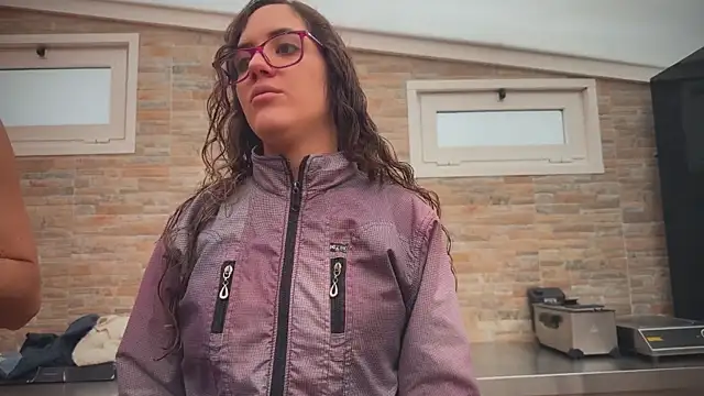 Snapshot of barfantasy chatting on 16, 10, 2025 barfantasy online show from 16, 10, 2025