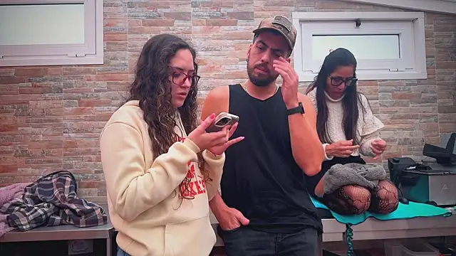 Snapshot of barfantasy chatting on 26, 11, 2025 barfantasy online show from 26, 11, 2025