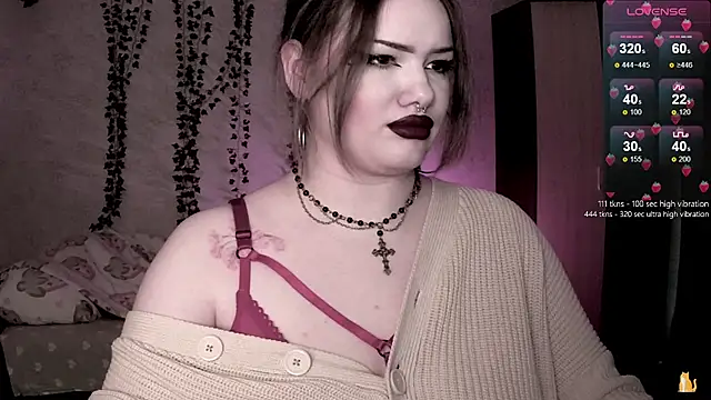 strawberry elfcat online show from 14, 10, 2025