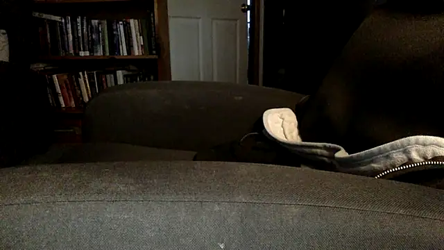 Snapshot of Thorandkitty chatting on 18, 12, 2025 Thorandkitty online show from 18, 12, 2025