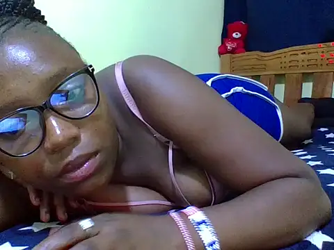 Snapshot of verginpussy01 chatting on 5, 7, 2026 verginpussy01 online show from 5, 7, 2026