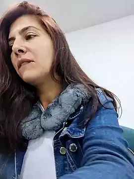 Snapshot of scarlett_moore chatting on 13, 2, 2025 scarlett moore online show from 13, 2, 2025