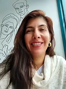 Snapshot of scarlett_moore chatting on 5, 3, 2025 scarlett moore online show from 5, 3, 2025