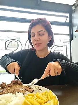 Snapshot of scarlett_moore chatting on 21, 3, 2025 scarlett moore online show from 21, 3, 2025