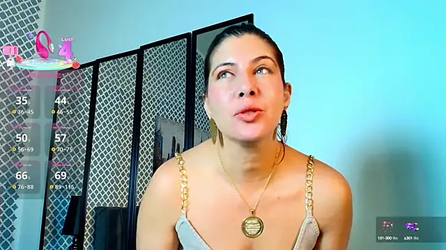 Snapshot of scarlett_moore chatting on 26, 9, 2025 scarlett moore online show from 26, 9, 2025