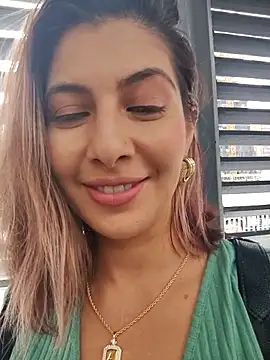 Snapshot of scarlett_moore chatting on 25, 10, 2025 scarlett moore online show from 25, 10, 2025