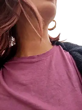 Snapshot of scarlett_moore chatting on 15, 11, 2025 scarlett moore online show from 15, 11, 2025