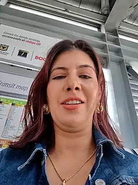 Snapshot of scarlett_moore chatting on 22, 11, 2025 scarlett moore online show from 22, 11, 2025