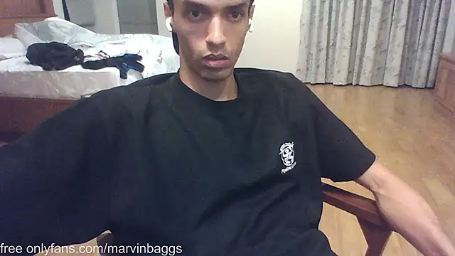 Snapshot of rippedbutskinny chatting on 11, 12, 2024 rippedbutskinny online show from 11, 12, 2024