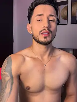 Snapshot of AxelKing1326 chatting on 8, 3, 2026 AxelKing1326 online show from 8, 3, 2026