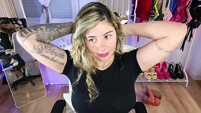 Snapshot of Tawny_cox chatting on 14, 1, 2026 Tawny cox online show from 14, 1, 2026