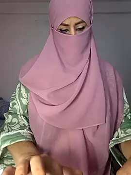 Snapshot of amiraferraz chatting on 2, 11, 2025 amiraferraz online show from 2, 11, 2025